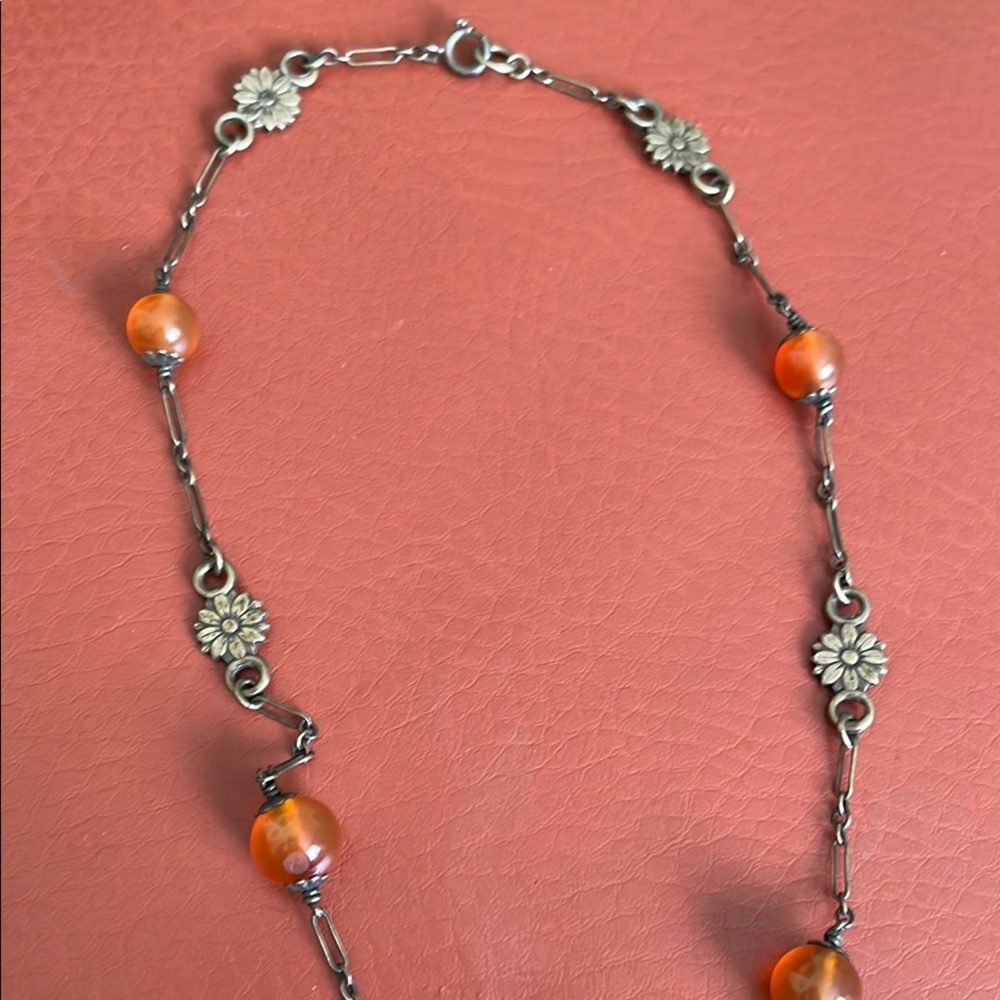 Elegant Brown Pendant Necklace - Picture 4 of 4